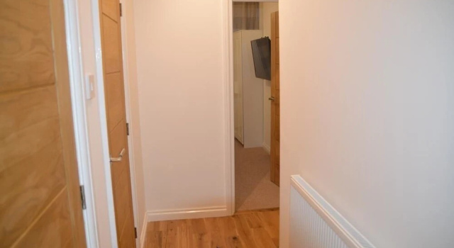 London Bridge Apartment