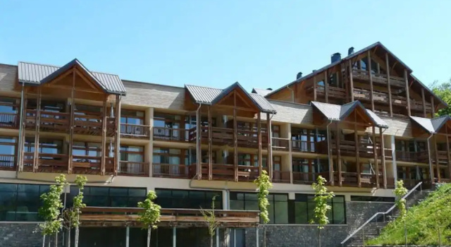 Spacious apartment with a view near the slopes of Valloire, Забронировать Апартаменты/квартира Валуар Galibier-Thabor