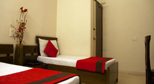 OYO Rooms Sector 55, Забронировать Отель Отели Gurgaon Region с завтраком, Завтраки