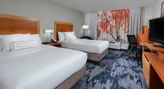 Четырёхместный номер Standard Fairfield Inn & Suites by Marriott Charlottesville North