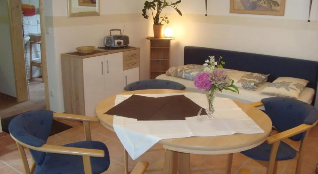 Апартаменты Alttolkewitzer Ferien- & Privatzimmer Mrosk Dresden
