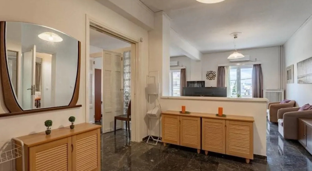 Good Location Comfy 3bdr 125sqm, Забронировать Отель Отели Афины 3 звезды, 3*