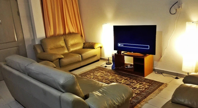 Апартаменты Comfort Homely Ground Apartment