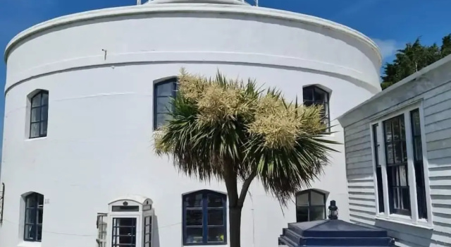 Апартаменты The West Usk Lighthouse Lightkeepers Lod