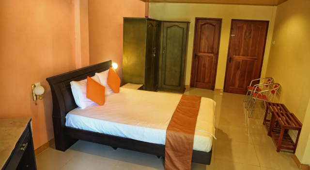 Двухместный номер Deluxe с балконом Mahaweli View Bungalow