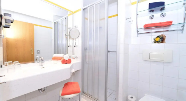 Двухместный номер Comfort с балконом и с красивым видом из окна IFA Alpenrose Hotel Kleinwalsertal