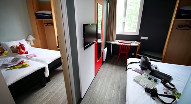 Четырёхместный номер Standard ibis Chartres Ouest Luce