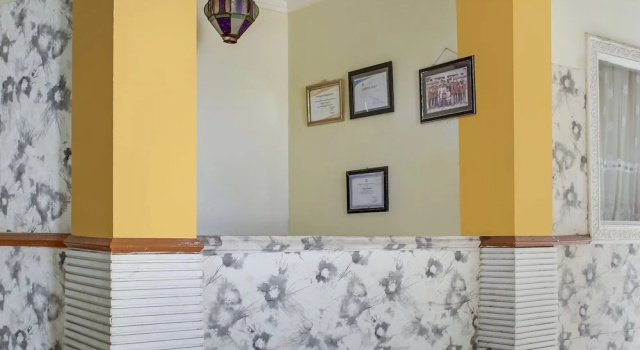 OYO 90316 Hotel Candri Pelaihari, Забронировать Отель Банджанбару провинция Южный Калимантан