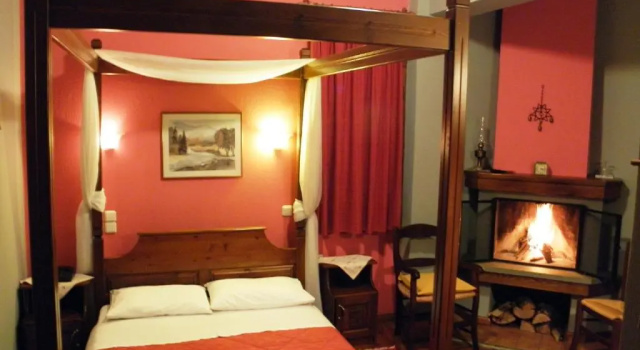 Двухместный номер Superior Hotel Mpakou
