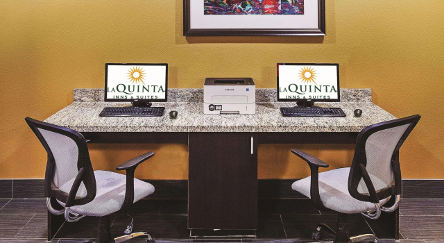 La Quinta by Wyndham Jourdanton - Pleasanton, Забронировать Отель Джоердантон штат Техас