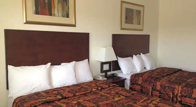 Номер Deluxe America Inn & Suites