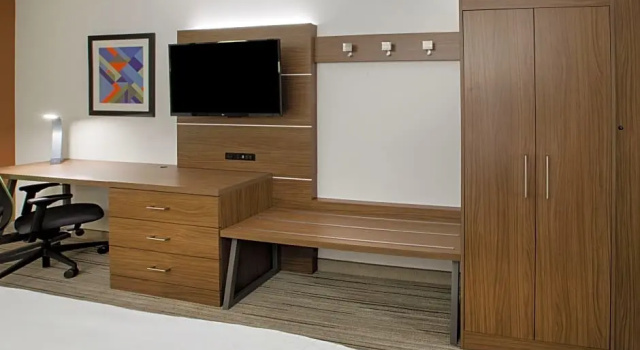 Четырёхместный люкс Holiday Inn Express & Suites - Oklahoma City Airport by IHG