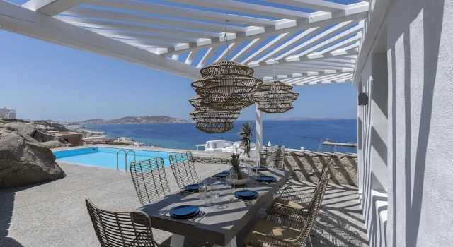 Вилла с 5 комнатами Sealine Villas