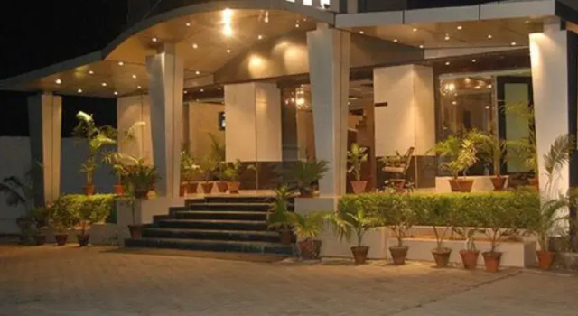 Hotel Apex, Book Hotel Baddi Delhi