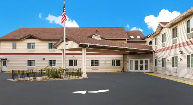 Americas Best Value Inn Lake Mills, Đặt Khách sạn Cottage Grove Wisconsin
