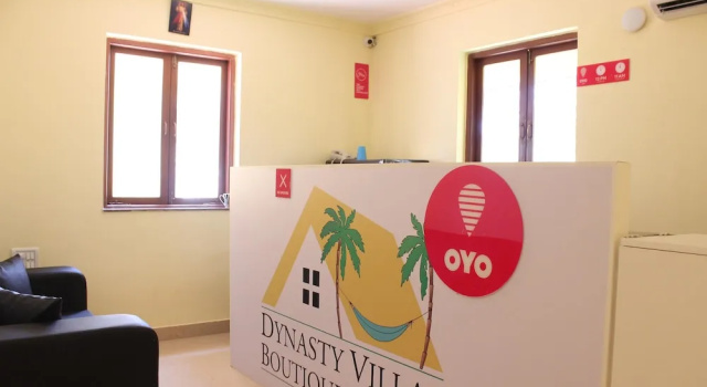 OYO 8877 Dynasty Villa Boutique Resort, Забронировать Курортный отель Отели Pilerne с бассейном, Бассейн