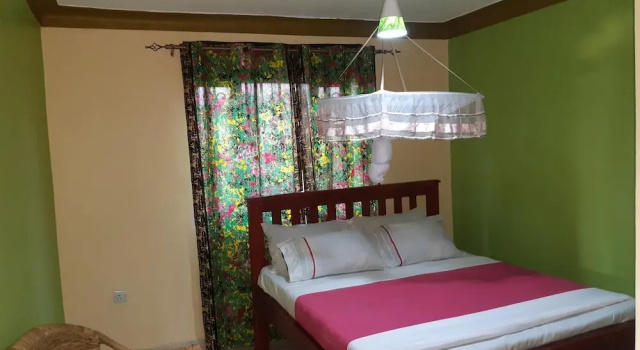 Karara House, Rezervovat Hotel Kampala hotely s parkováním, Parkování