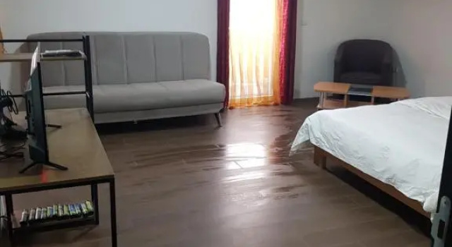 Asuka Apartmani 2, Забронировать Отель Отели Ledine с парковкой, Парковка