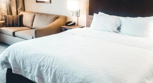 Люкс Hampton Inn & Suites Cleveland-Independence