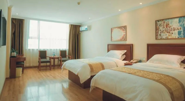 Greentree Inn Zhoukou Huaiyang County Longdu Avenu, Rezerwuj Hotel Zhoukou Henan
