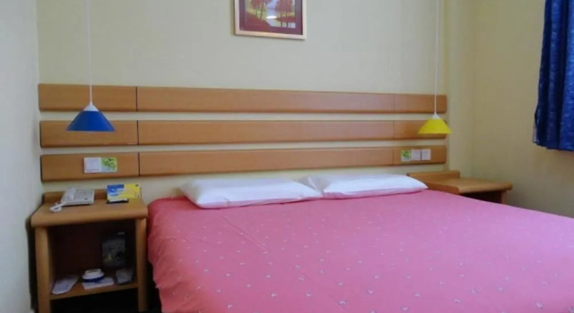 Home Inn Dongying West 2nd Road, Rezerwuj Hotel Dongying Shandong
