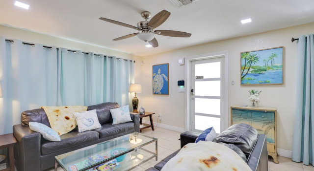 5 Mi to Beaches! Family Home in Fort Lauderdale, Забронировать Дом для отпуска Форт-Лодердейл Broward County