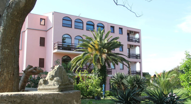 Hotel Stari Dvor, Rezerwuj Willa Ugljan Ugljan Island