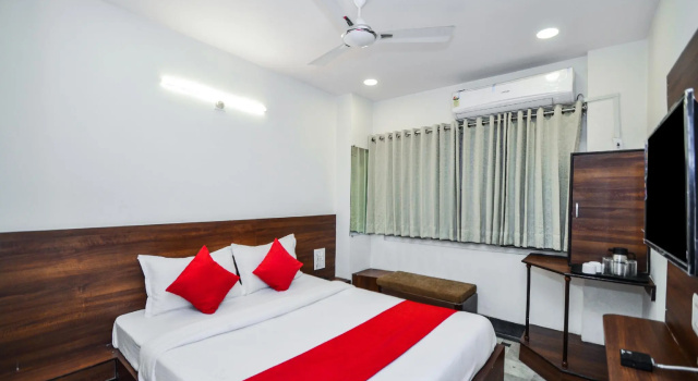 Collection O 23086 Hotel Mayur