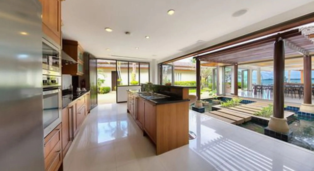 Baan  Feung Fah