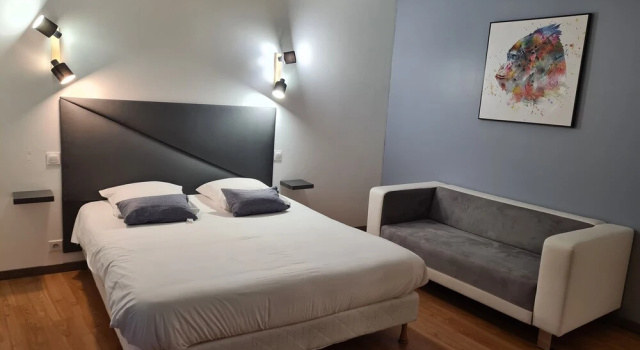 Номер Comfort Hôtel Restaurant Le Victor Hugo