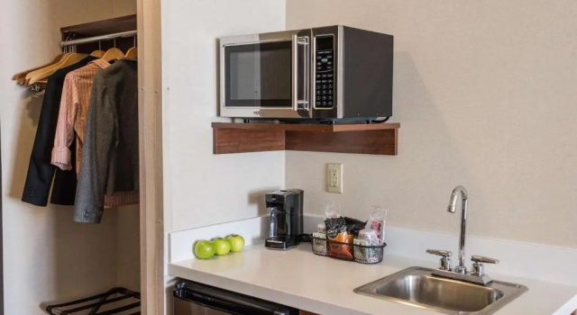 Четырёхместный люкс Comfort Suites Springfield-Eugene