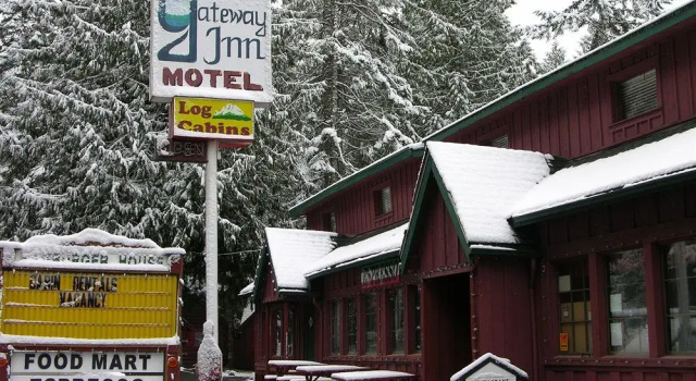 Gateway Inn & Cabins, Забронировать Дом для отпуска Эшфорд Mount Rainier National Park