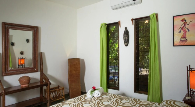 4BR Villa MotMot in w exclusive pool Wifi Ac, Забронировать Вилла Кепос Пунтаренас