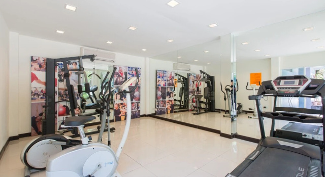 Kris - Modern Spacious 2 Bedrooms Condo With Pool