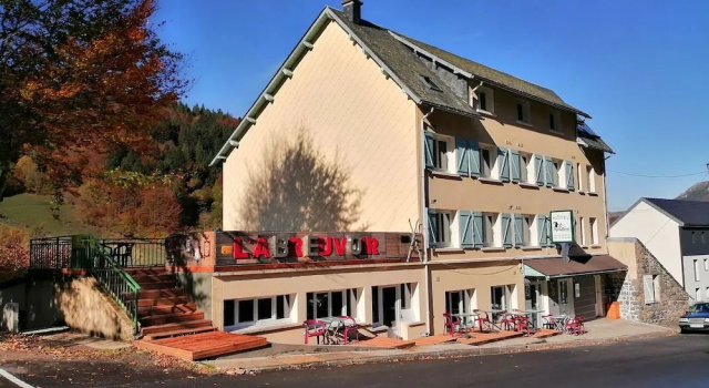 Hôtel Les Mouflons, Забронировать Отель Отели Massif du Sancy с завтраком, Завтраки