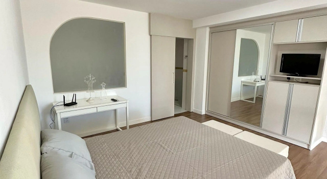 Saint Sebastian Flat 307 - Com Hidro! até 4 pessoas, Duplex, no centro, Забронировать Отель Жарагуа-ду-Сул Санта-Катарина