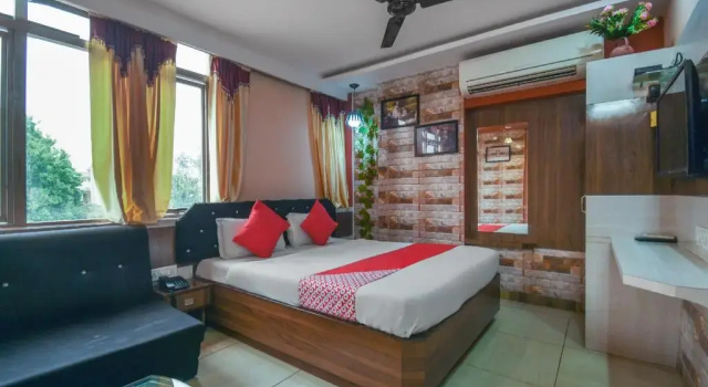 Hotel Golden Palace by OYO Rooms, Забронировать Отель Сакчи Джамшедпур