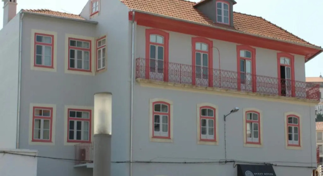 Guest House Santa Clara, Забронировать Гостевой дом Коимбра Бейра-Алта, рядом с Edificio Chiado