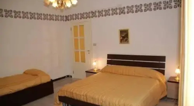 B&B Milù, Забронировать Отель «постель и завтрак» Отели в центре Чивитанова-Марок, в центре
