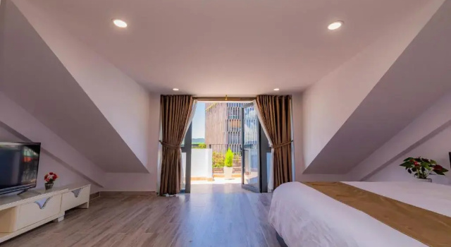 Апартаменты Deluxe Khanh Uyen 3 Hotel