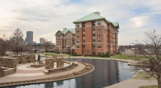 Кровать в общем номере Residence Inn by Marriott Oklahoma City Downtown/Bricktown