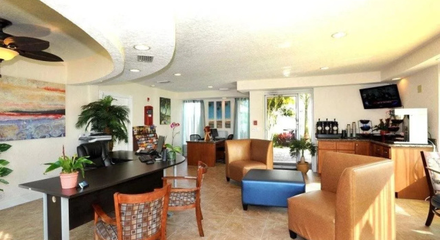 Coconut Cove All-Suite Hotel, Забронировать Отель Клируотер-Бич Clearwater-St Pete Beaches