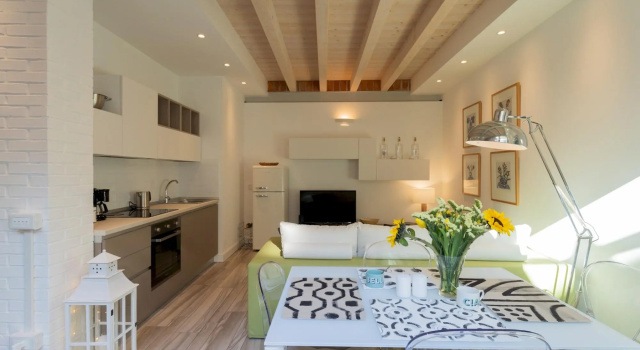 Co-c933-adia67a1 - White Suite With Private Terrace