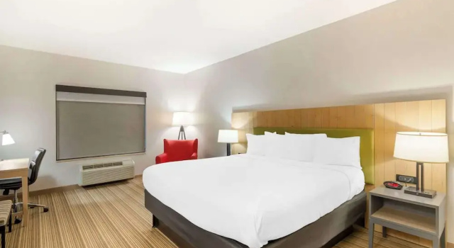 Двухместный люкс Country Inn & Suites by Radisson, Columbia, MO