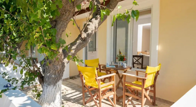 Студия Lorenzo House Apartments