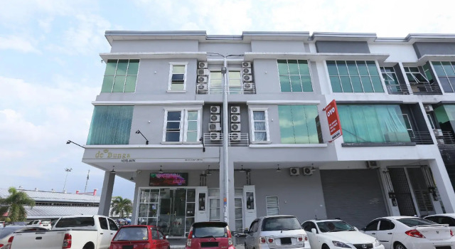 OYO 89750 Debunga Boutique Hotel, Забронировать Бутик-отель Джохор-Бару Джохор, рядом с Больница «Султанах-Аминах»