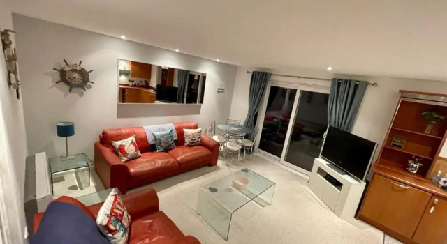 Sea view apartment at the beach!, Забронировать Апартаменты/квартира Лланелли 