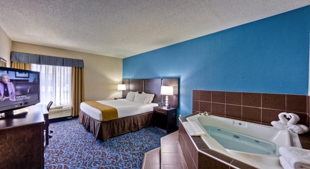 Holiday Inn Express Chillicothe East by IHG, Buchen Sie Hotel Chillicothe Ohio