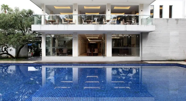 Reddoorz Premium @ Ciumbuleuit Atas, Reservar Hotel Hotéis em West Java com Piscina, Piscina