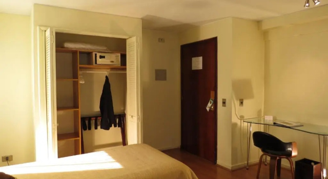 Трёхместный номер Standard Hotel Diego de Velazquez